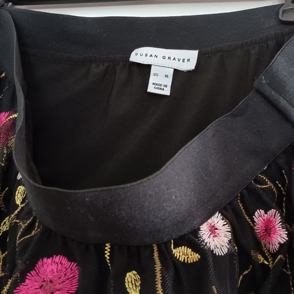 NwoT Susan Graver embroidered floral skirt - Picture 4 of 11